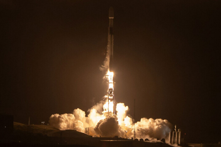 An image of the SpaceX Falcon 9 rocket during lift off for the Transporter-7 mission. Kenya's Taifa-1 satellite was one of the payloads on board this flight. | Image: SpaceX